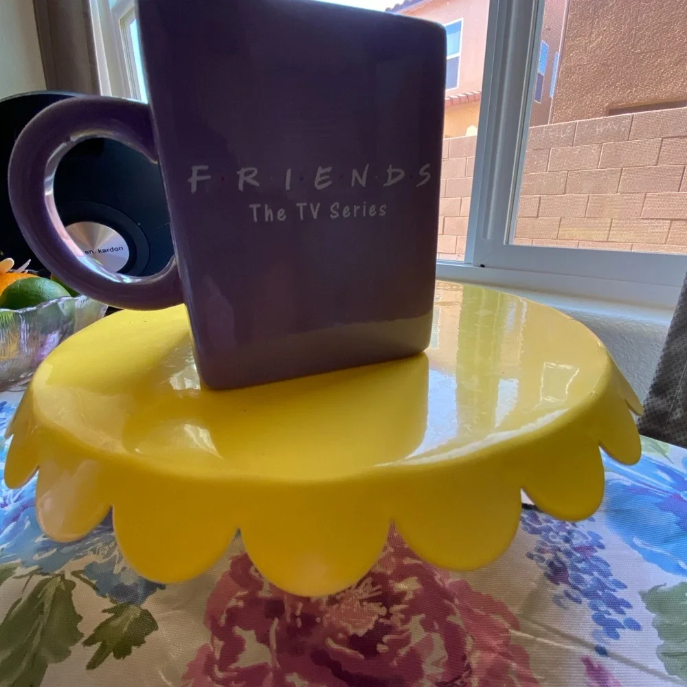 FRIENDS YELLOW‎ FRAME MUG